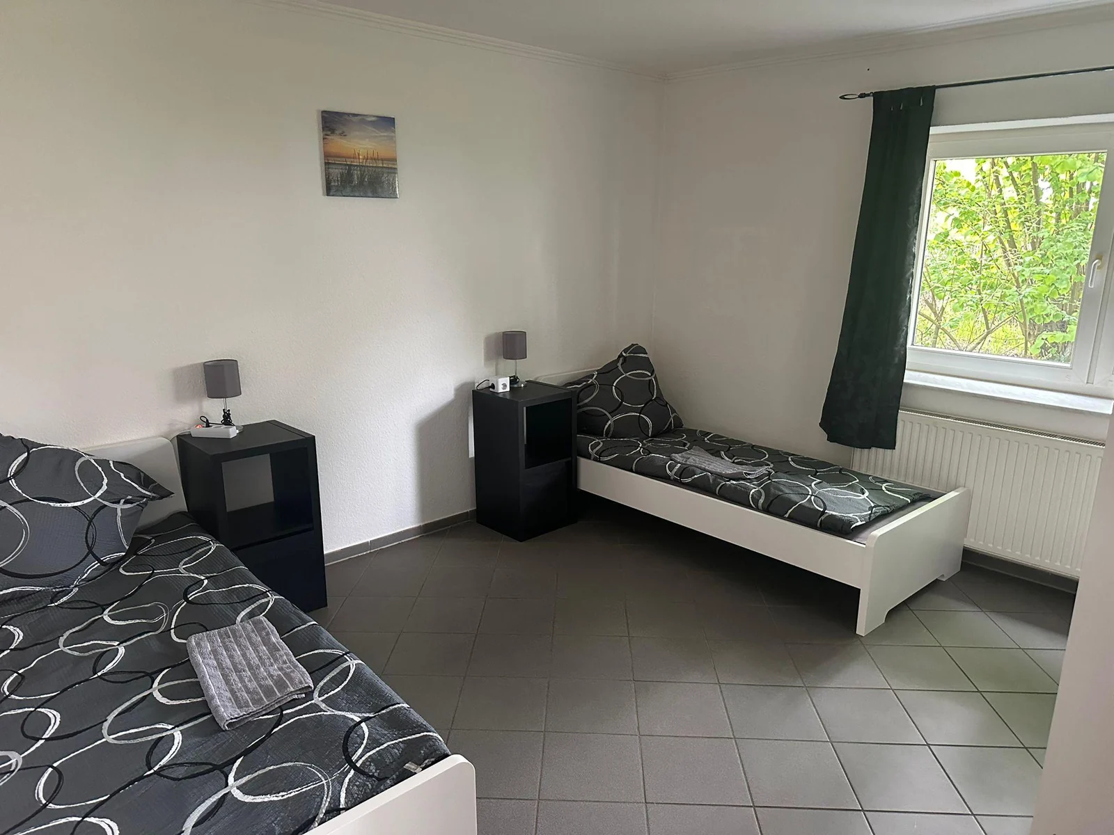 Doppelzimmer mit zwei Betten in Monteurwohnung 2 in Delmenhorst