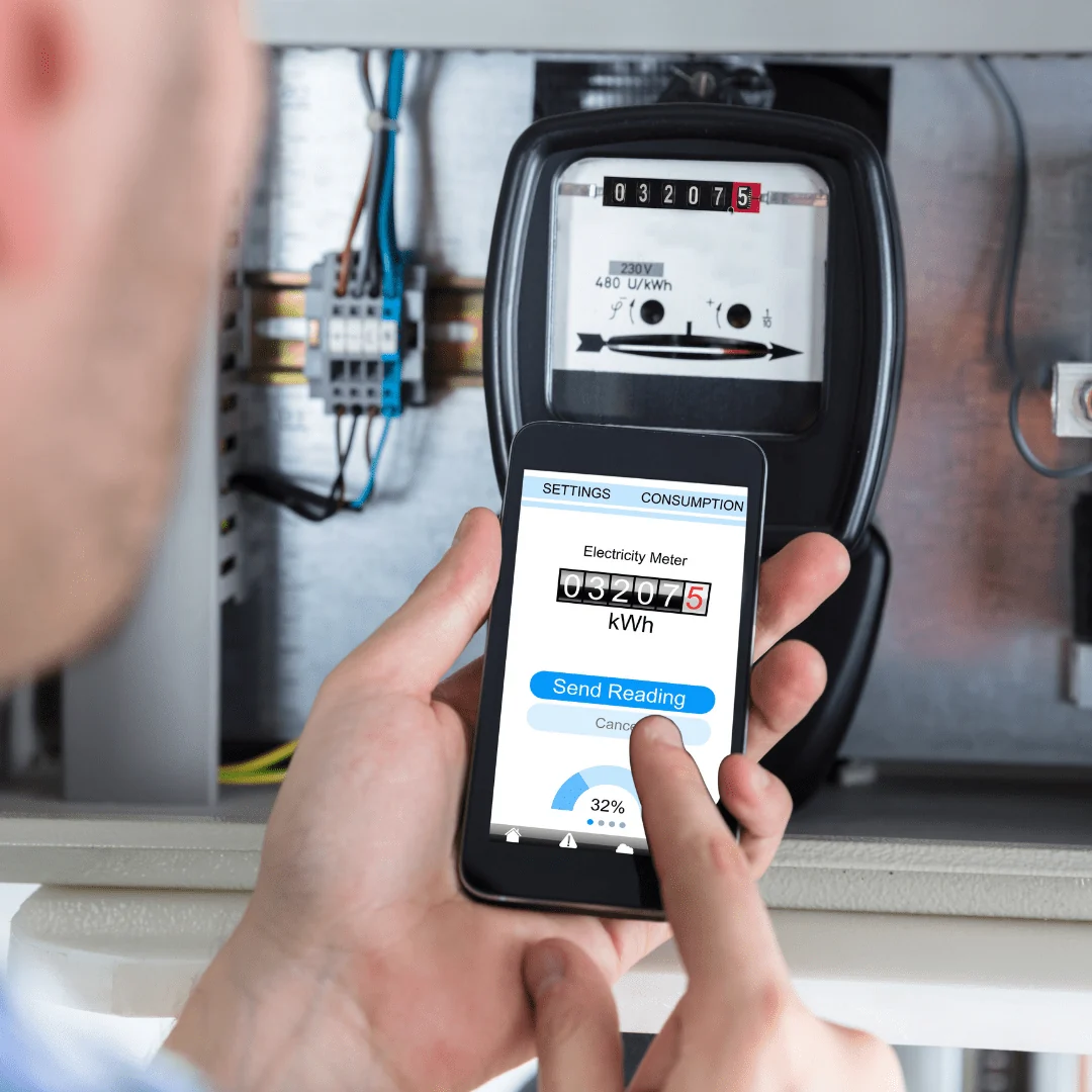 Stromzähler wird mit dem Smartphone abgelesen – TH Objekt Service & Dienstleistungen GmbH, Delmenhorst